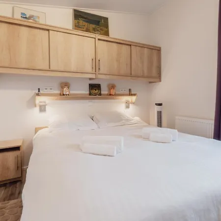 Mobil-home Au Camping D'avenches Кемпинг *